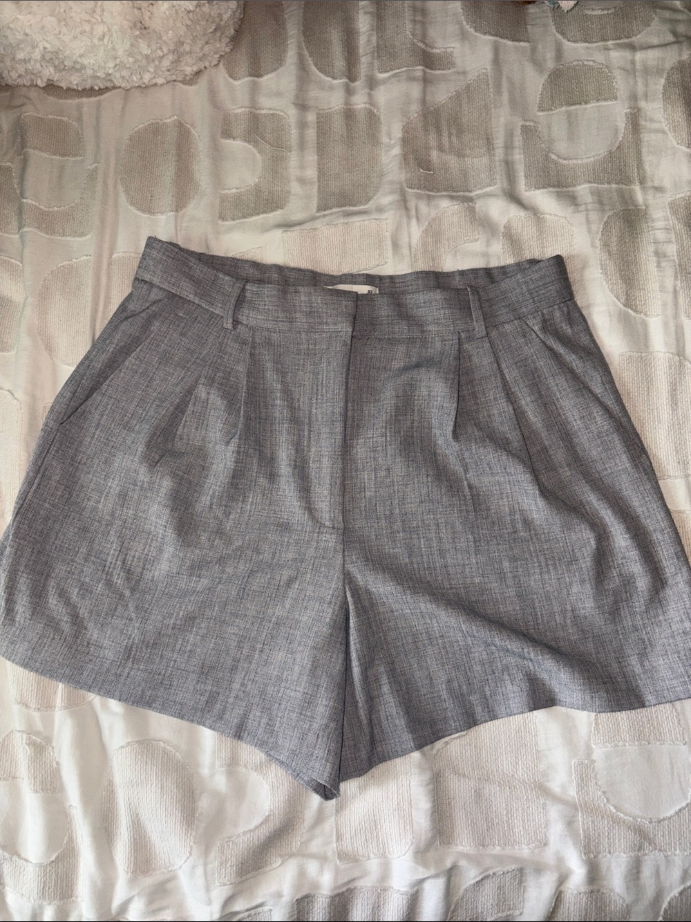 Classic Heather Gray Pleated Women’s Shorts